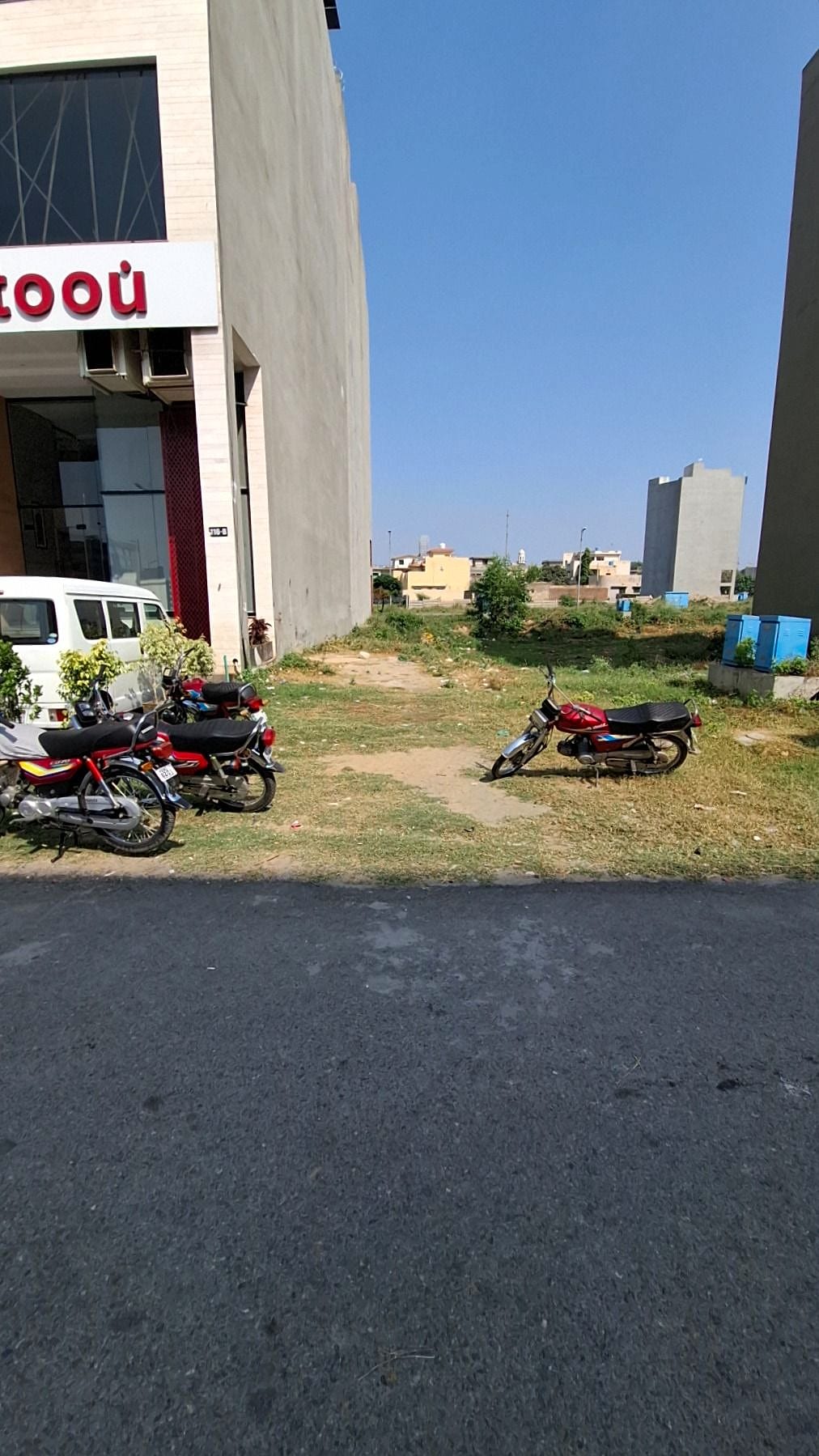 Car parking — Plot 117, Block BWB, DHA Phase 8